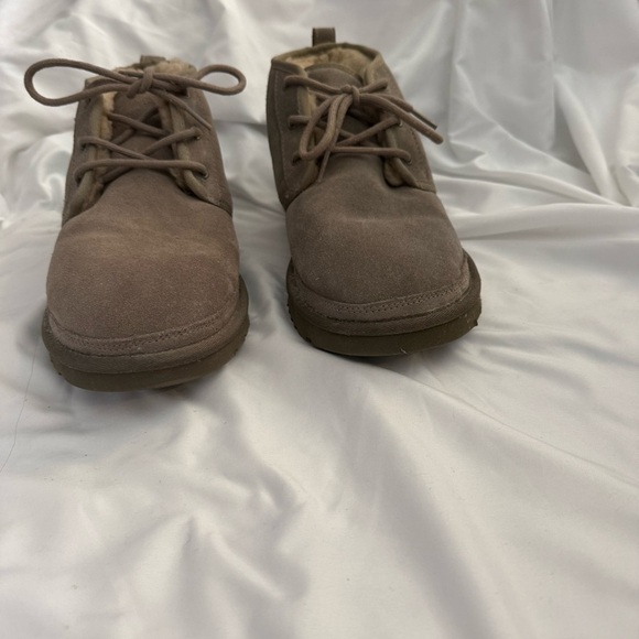 EUC UGG Neumel Chukka Boot main image 6